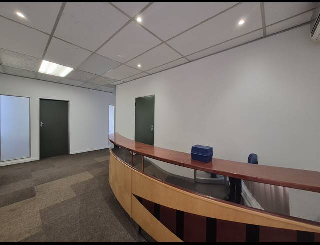 419M² OFFICE TO LET IN CRAIGHALL